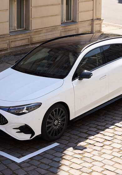Seitenansicht des weißen CLA Shooting Brake mit EQ-Technologie. | © Mercedes-Benz AG